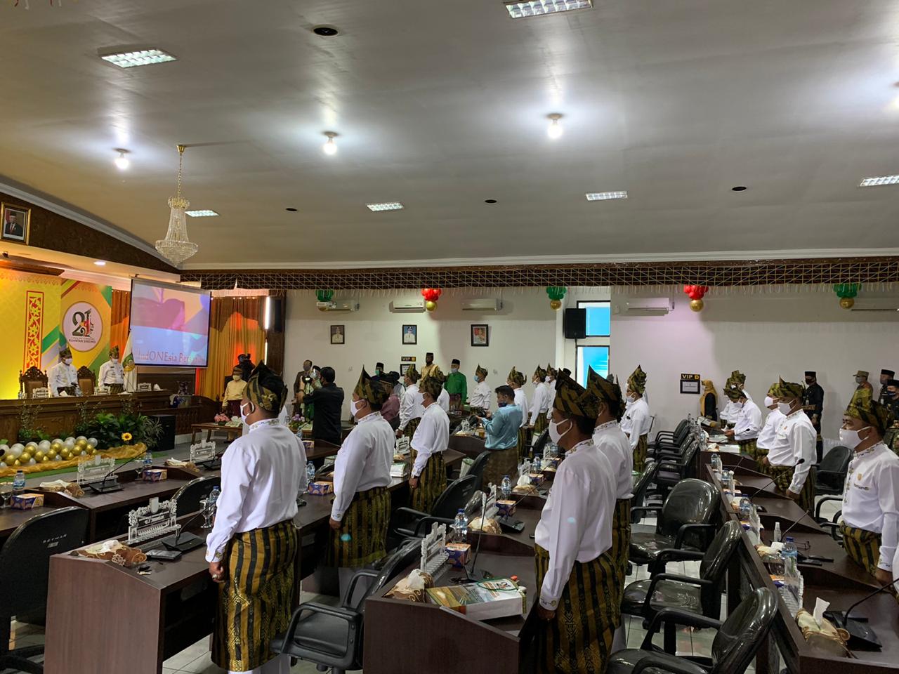 RAPAT PARIPURNA 3