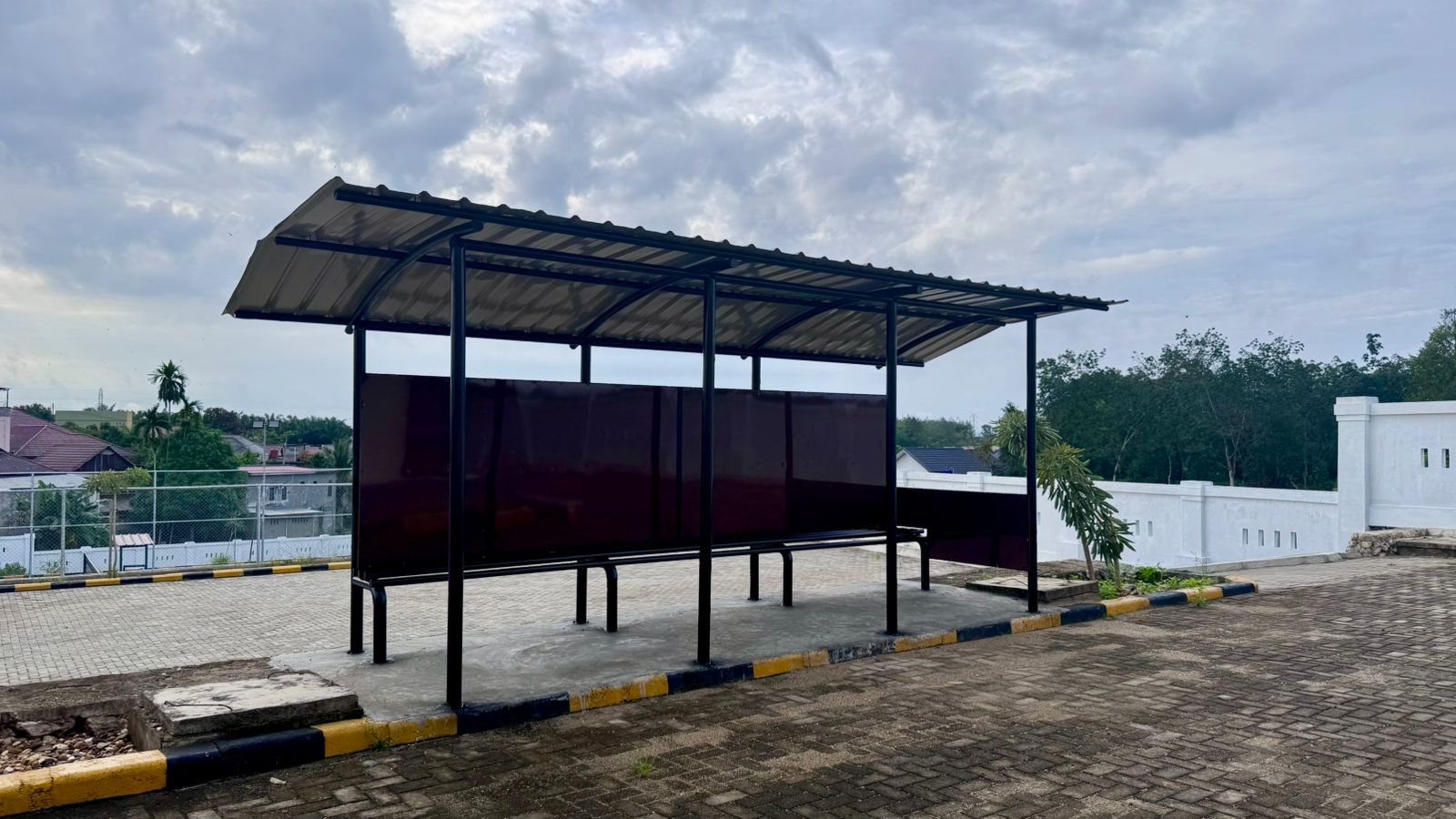 Smoking Area min