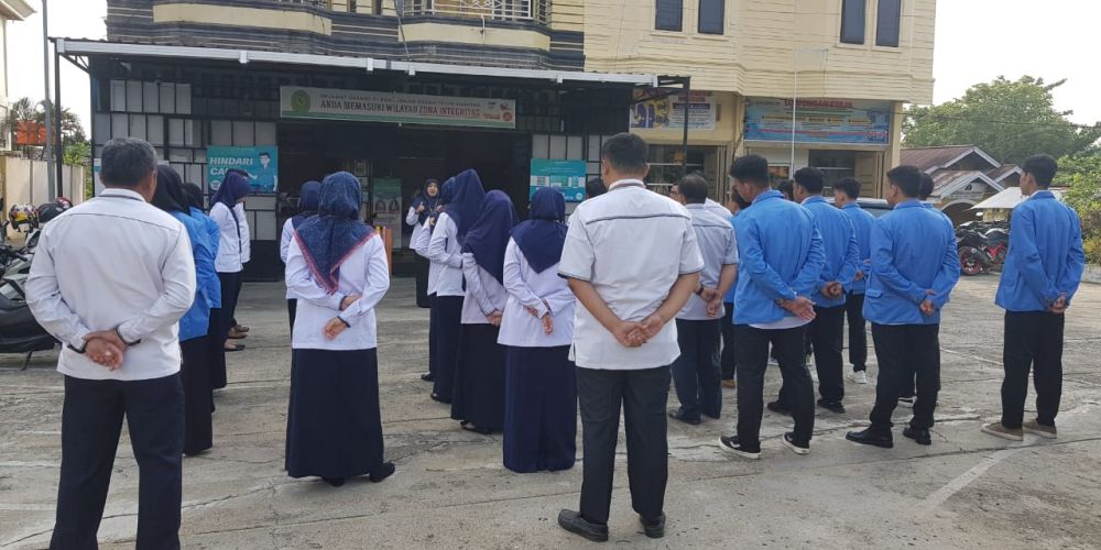 Kegiatan Apel Pagi bersama Mahasiswa Magang UIN Suska Riau