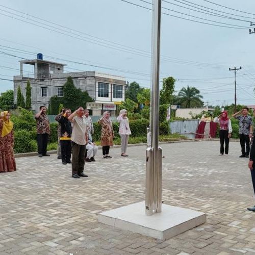 Apel Jumat Sore Perdana di Gedung Kantor Baru PA Teluk Kuantan