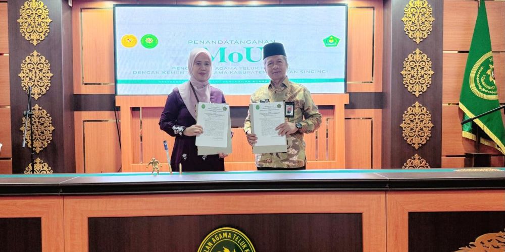 Penandatanganan MoU PA Teluk Kuantan dengan Kemenag Kuansing