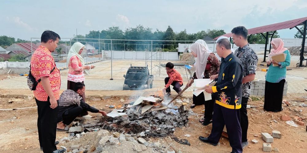 Pemusnahan Akta Cerai PA Teluk Kuantan